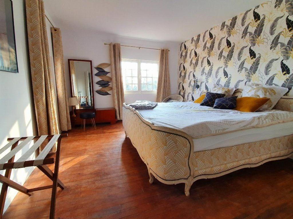 Apartment Picasso in large park with heated pool - 3