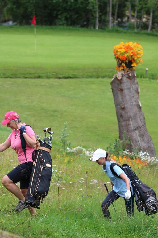 Golf course [on-site]