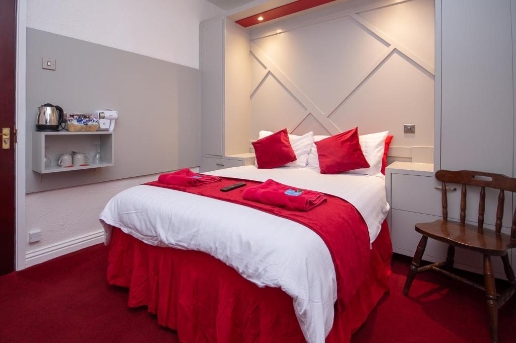 The Ferndale Hotel photo
