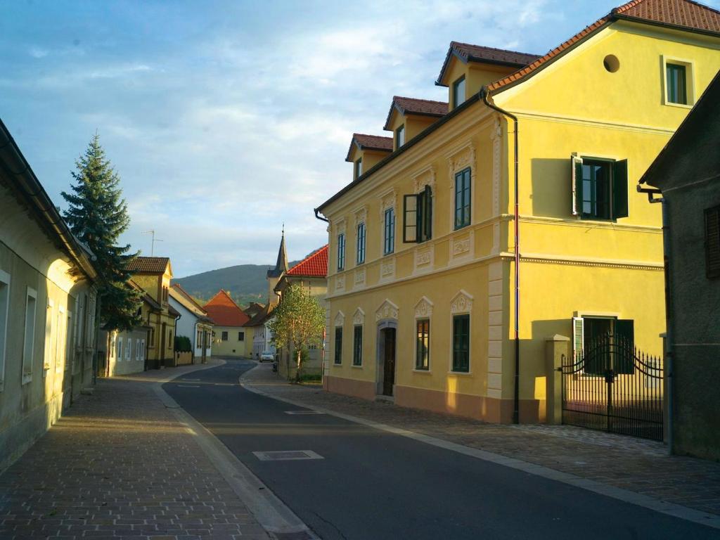 B&amp;B Castanea — Hotel in Kostanjevica Na Krki