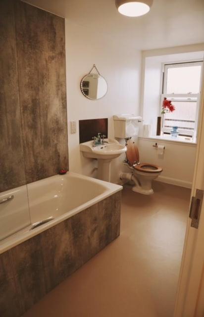 The Dolphin Inn Hostel photo