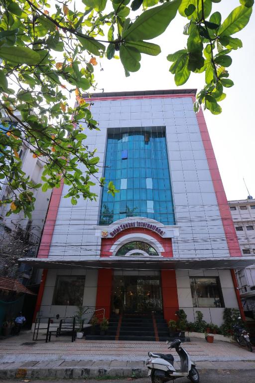 Hotel Teekay International photo