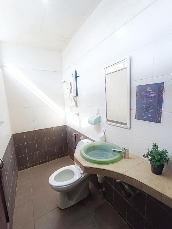 Hotel Ikhwan photo