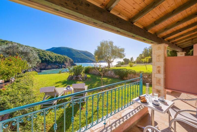 Aiora Suites, Sivota