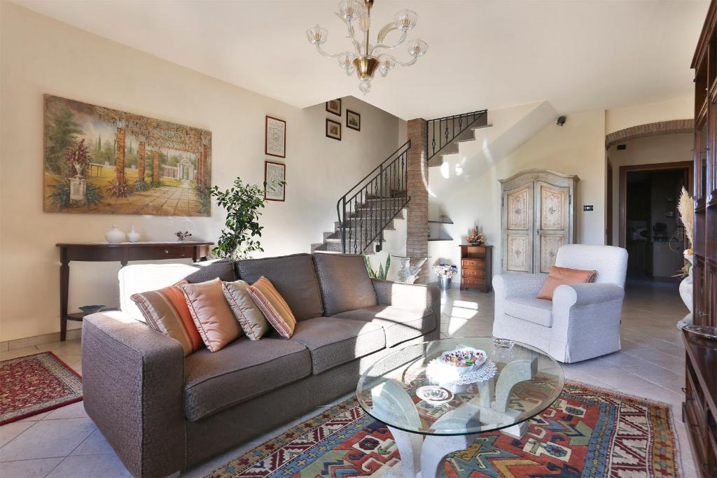 "La Casa di Carla", Lucca countryside, with private swimming pool and garden - 3
