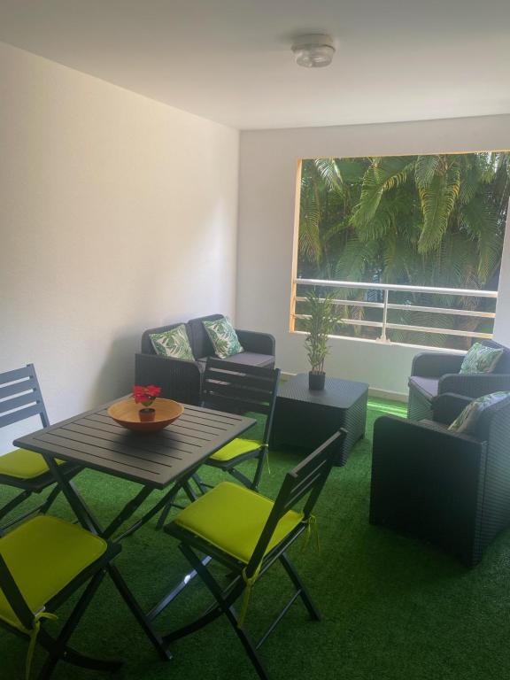 Joli appartement rénové à neuf, Baie-Mahault