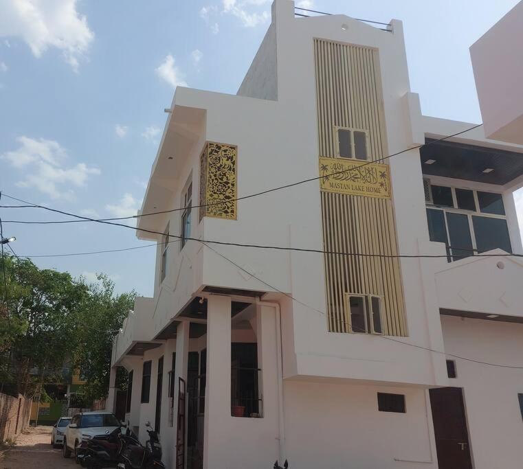 Lake haus home stay enchanting lake breeze view — Hotel in Udaipur