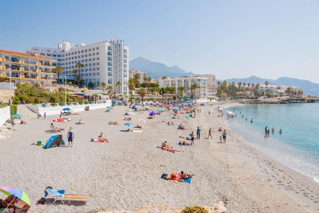 Stunning Penthouse in the centre of Nerja - 3