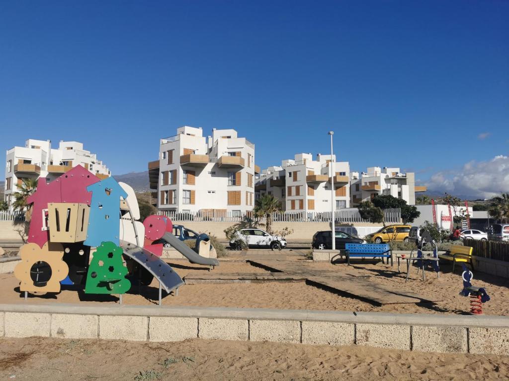 Modern seafront flat with a private garage 전경