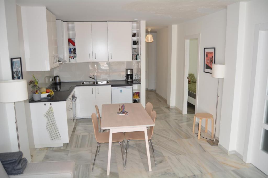 Sea View Riviera- 4 bed apartment in Riviera del Sol with beautiful sea view! - 3
