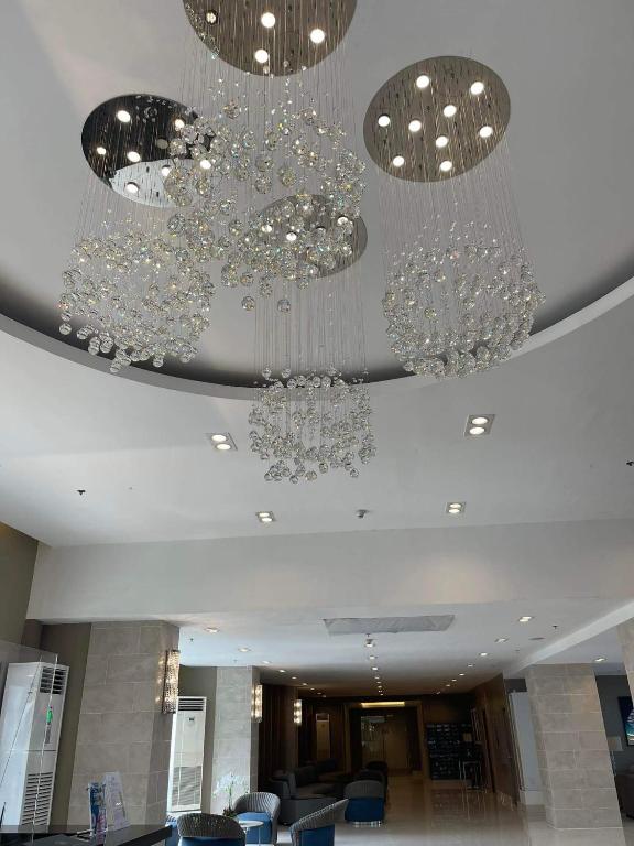 Sea Residences MOA Arena, SMX 1BR free wifi & Netflix photo