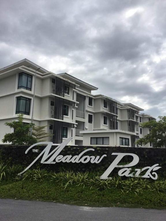 Family Staycation BYSS Homestay — Hotel in Kampar
