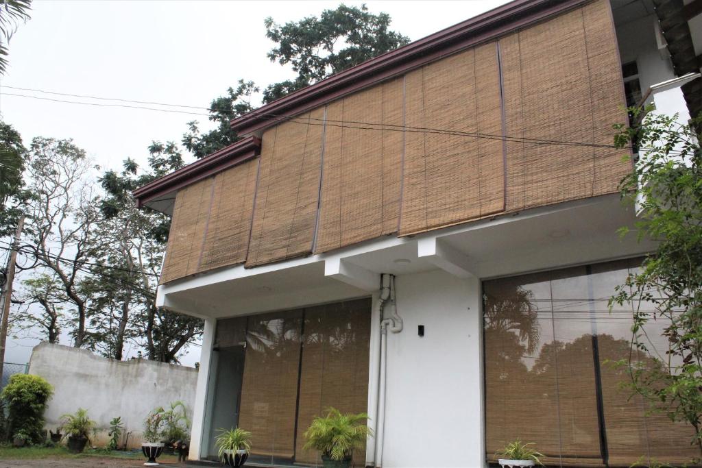 The Sisara, Kataragama