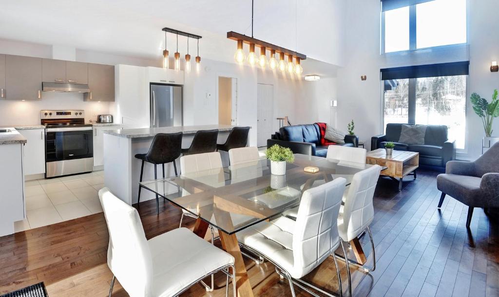 07 Chemin des Cascades, Stoneham