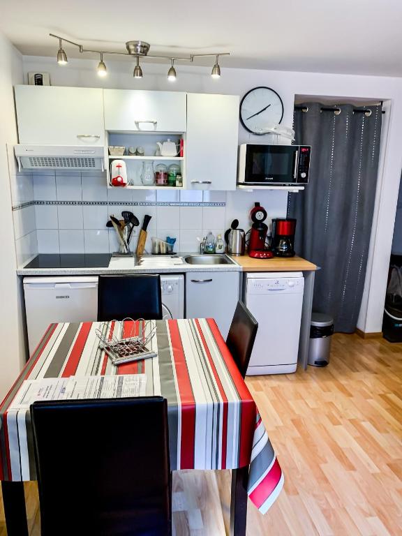 Appartement*** T2 + cabine pour 4 personnes - 3