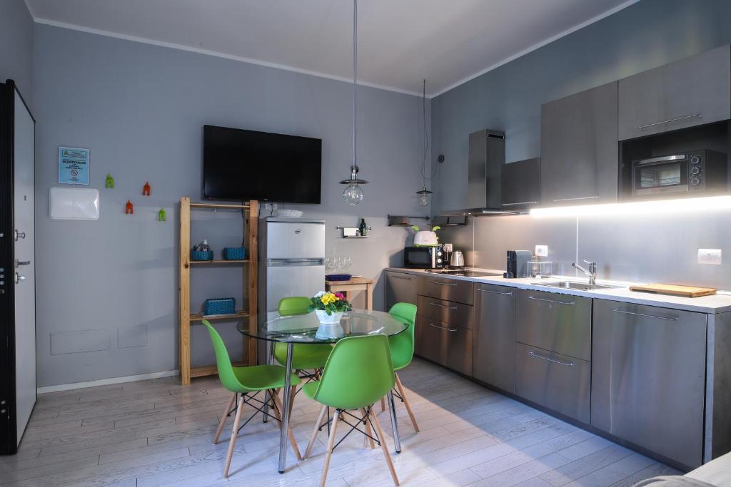 Central apartment close to food and shopping - 4