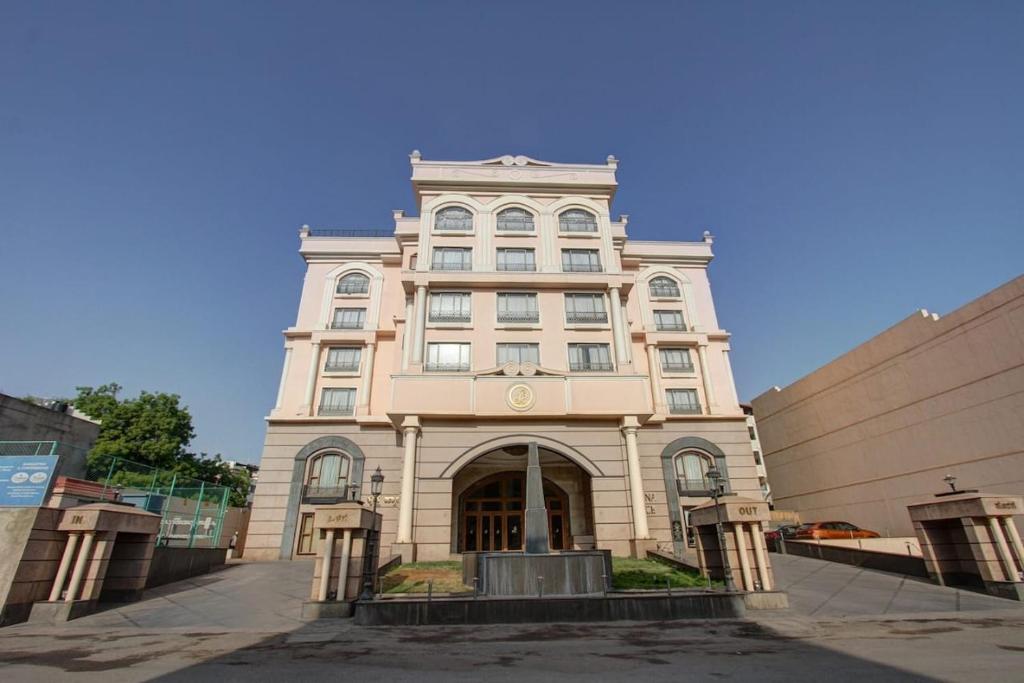 krishna palace