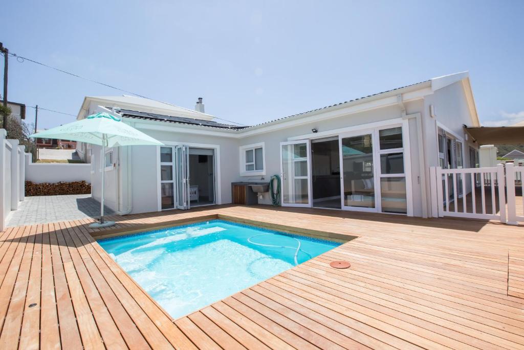 Tidal Pool — Hotel in Agulhas