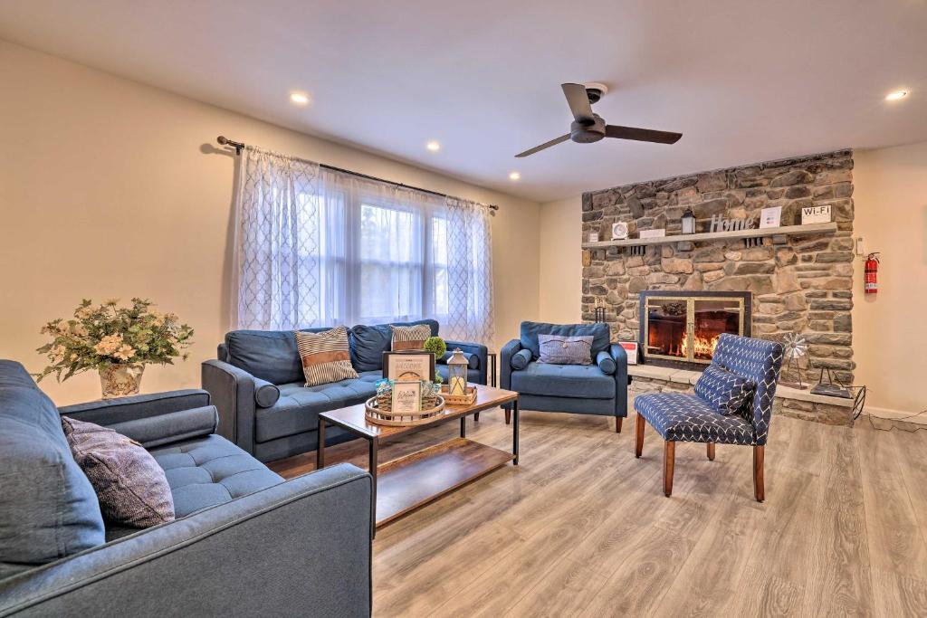 Stunning Lake Ariel Home with Deck and Fire Pit!