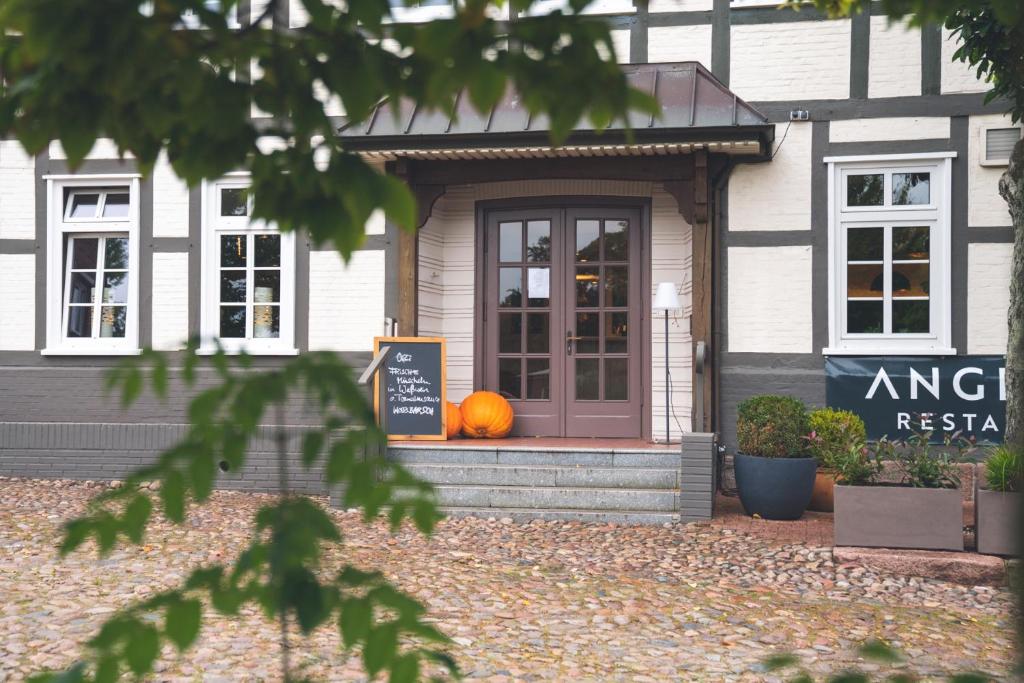 Landart Hotel — Hotel in Schneverdingen