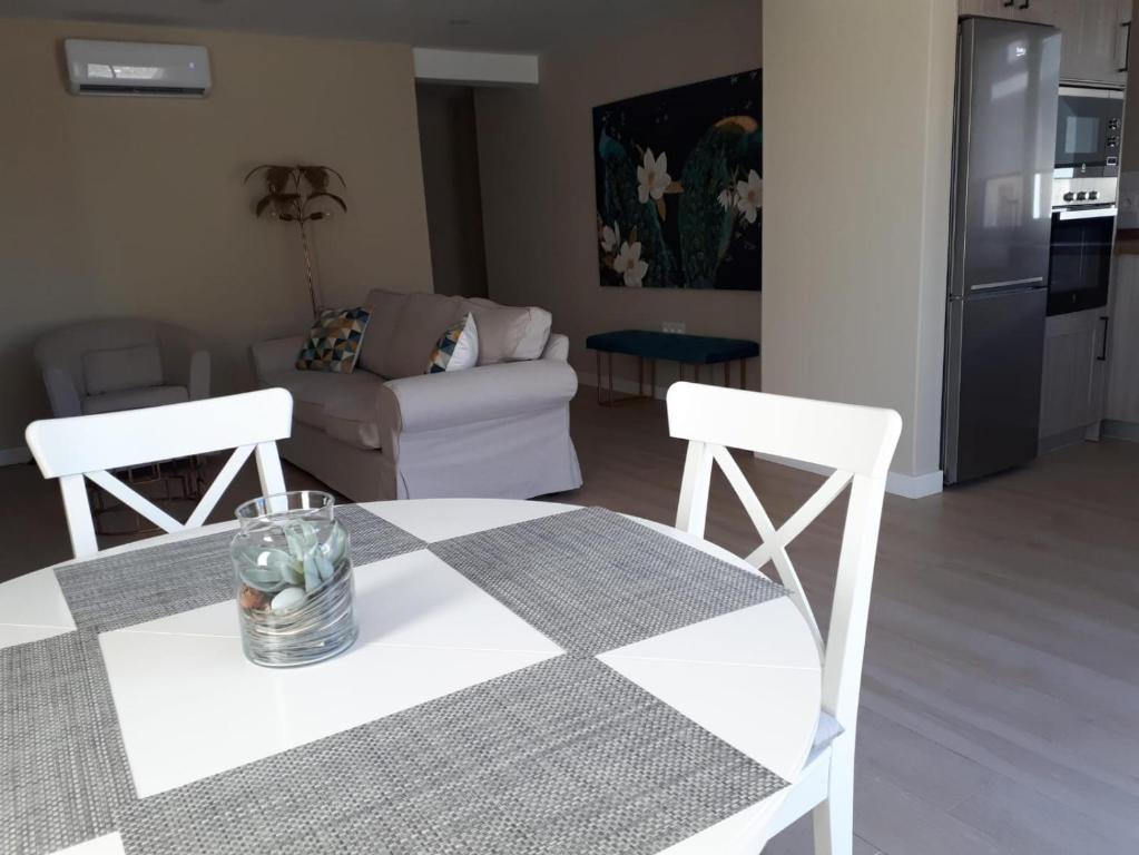 Casa La Palmera - Sólo Familias y Parejas - 3