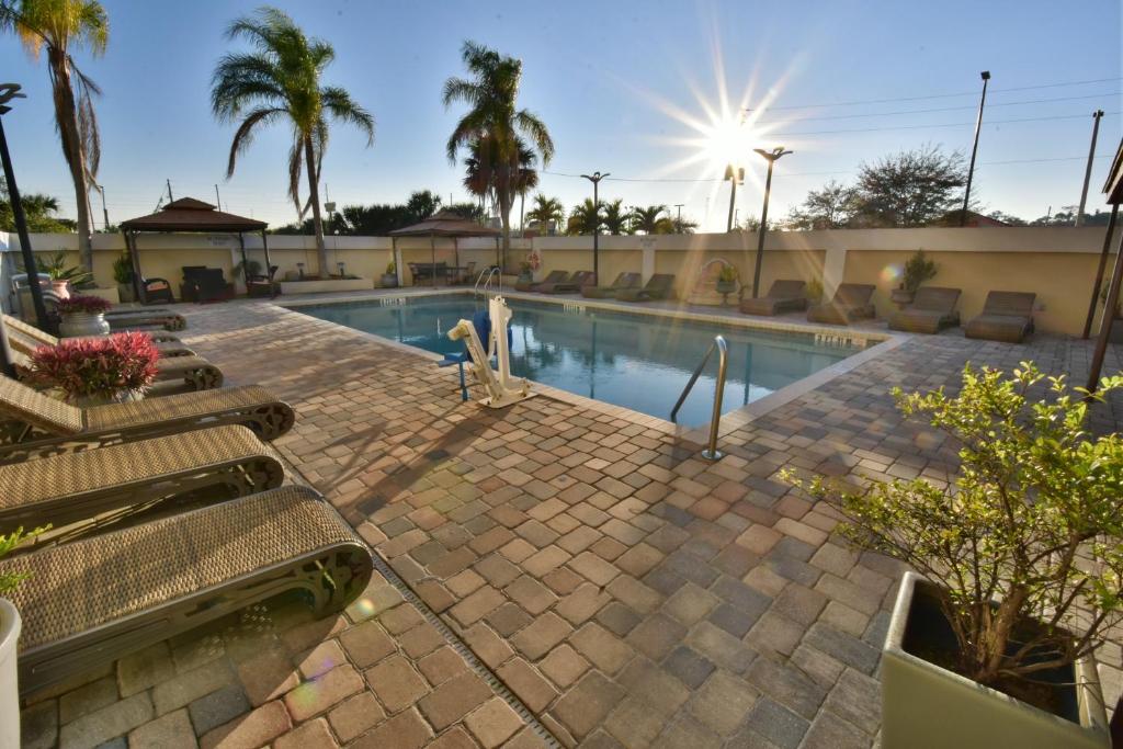 Holiday Inn Orlando East - Ucf Area photo