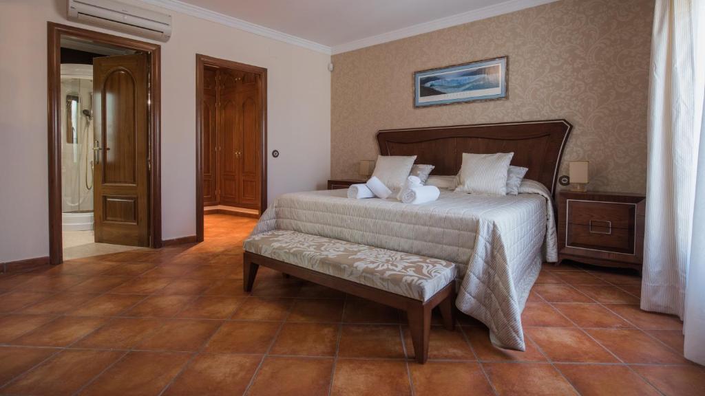 Caserío de Aljibillos 5 hab 8 camas 4 baños - 1