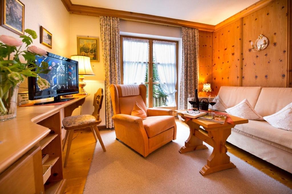 Haus Elisabeth — Hotel in Mittenwald