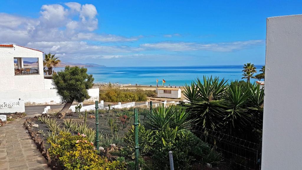Ferienwohnung PLAYA 2 - Pool - Meerblick - 50m Strand - WiFi - 4
