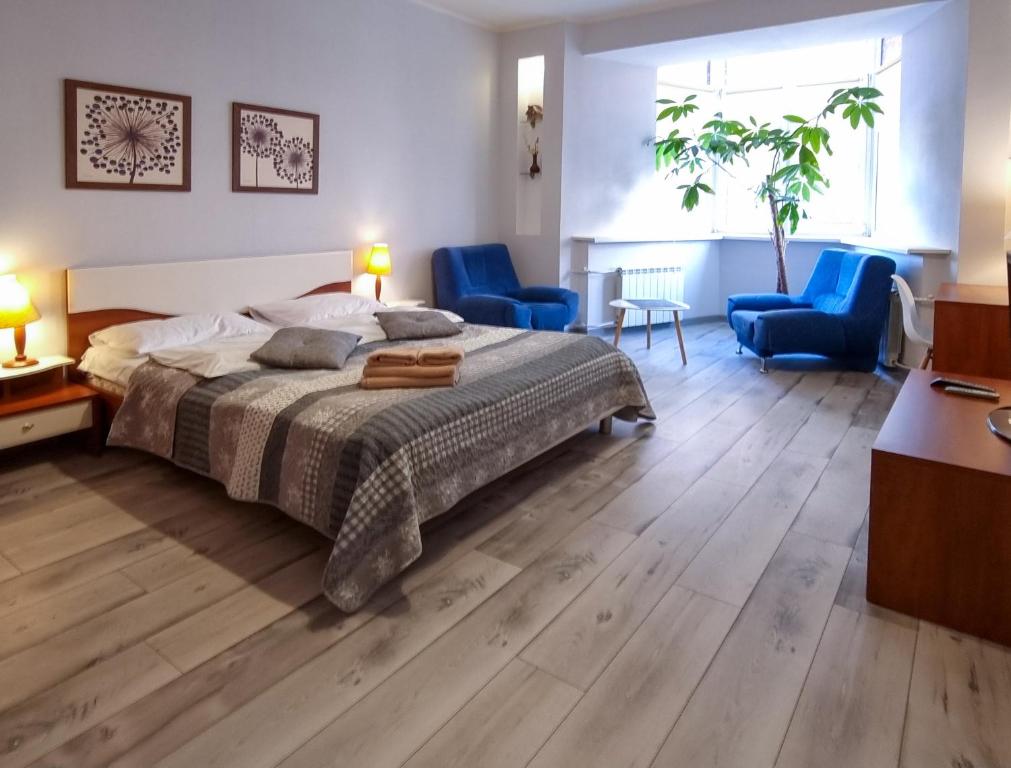 Home Hotel Apartments on Kontraktova Ploshcha — Hotel in Kyiv