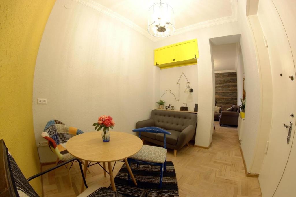 Hostel Nomad photo