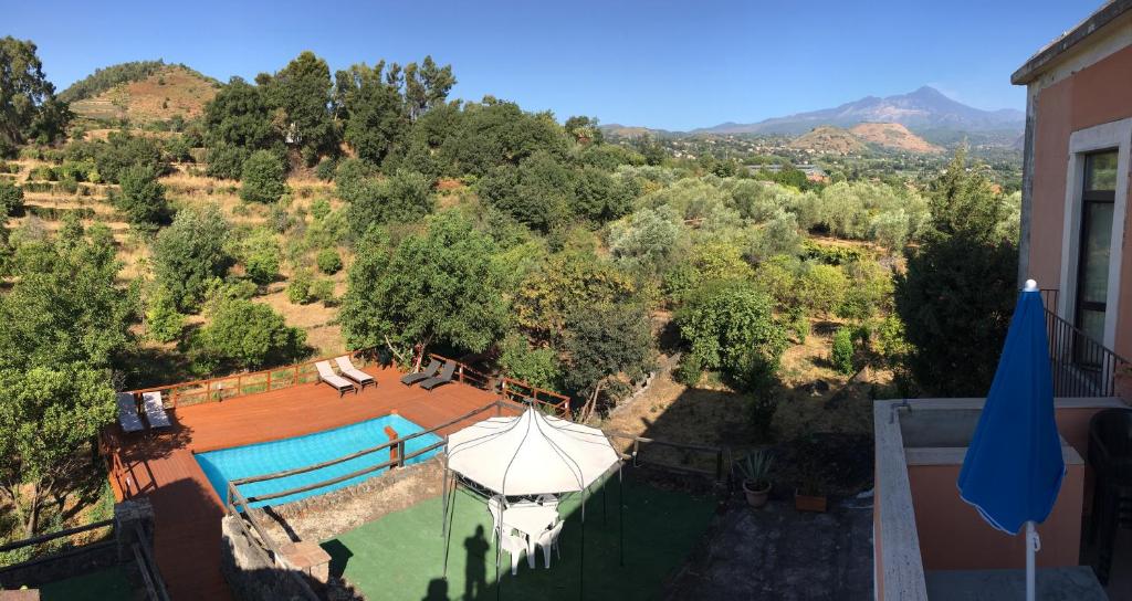 Villa Bonaccorso - antica e maestosa villa con piscina ai piedi dell'Etna 전경