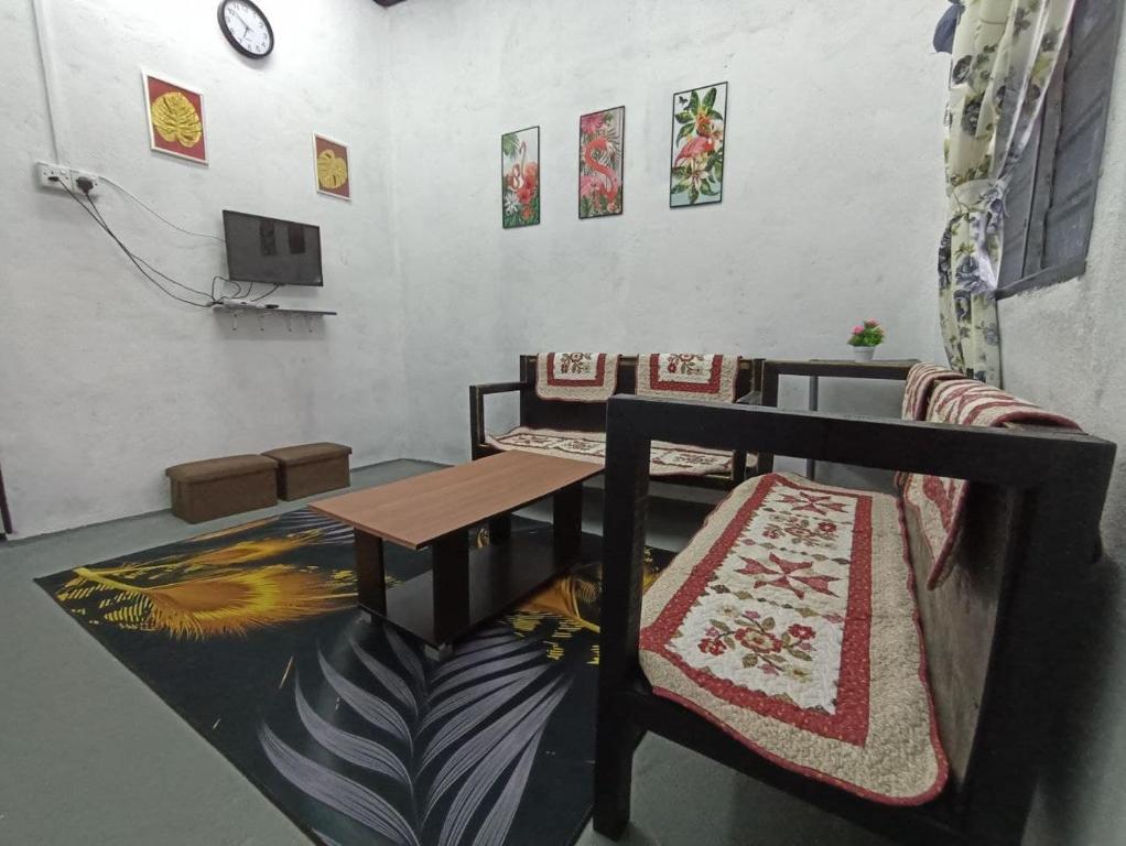HOME2STAY CHE MAIL 2 KUALA ROMPIN photo