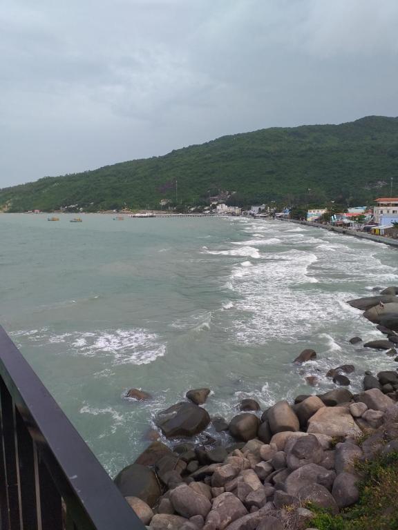 Homestay Ngọc Phượng view đồi Hòn Sơn