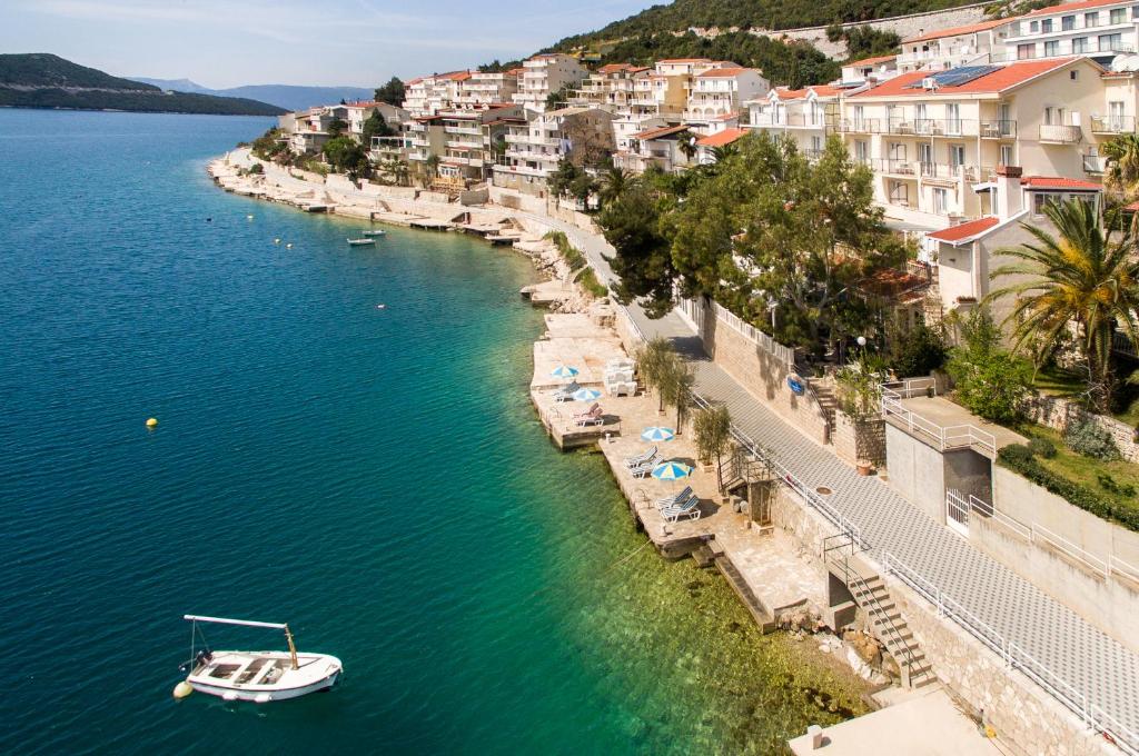 Hotel Villa Nova photo