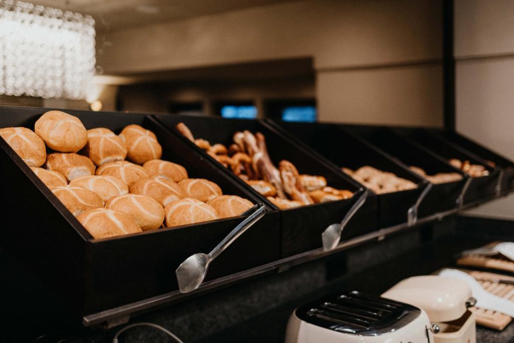 อาหารและเครื่องดื่ม