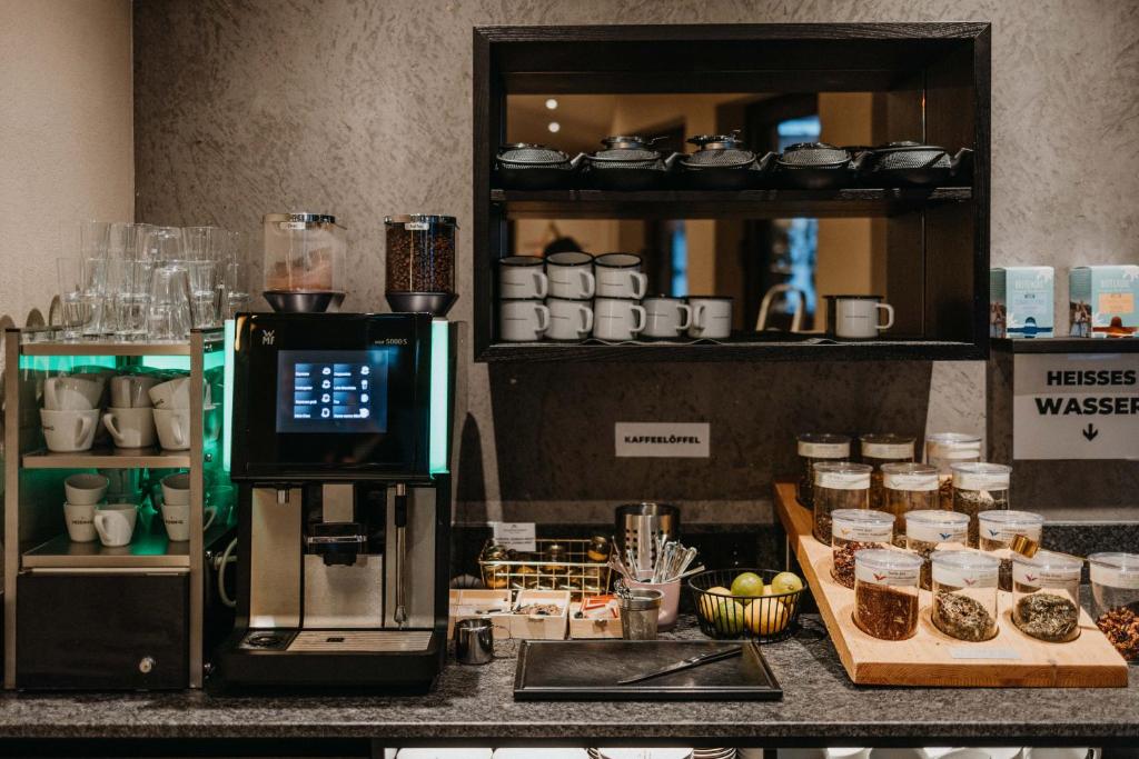 อาหารและเครื่องดื่ม