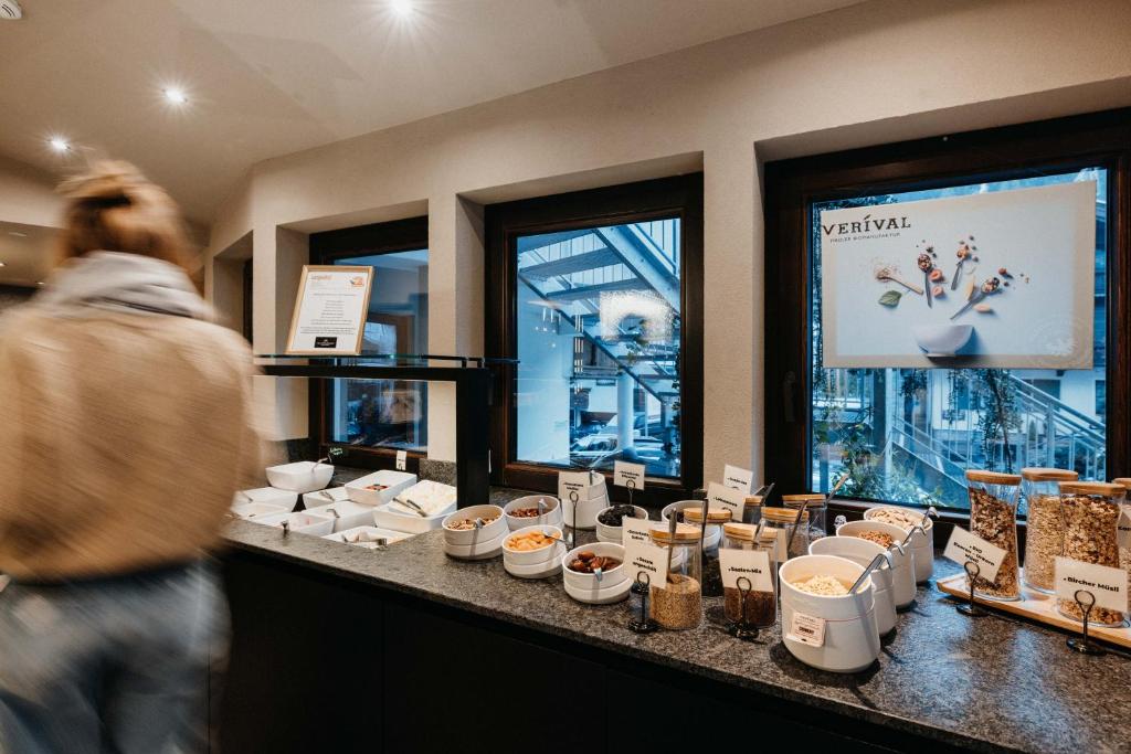 อาหารและเครื่องดื่ม