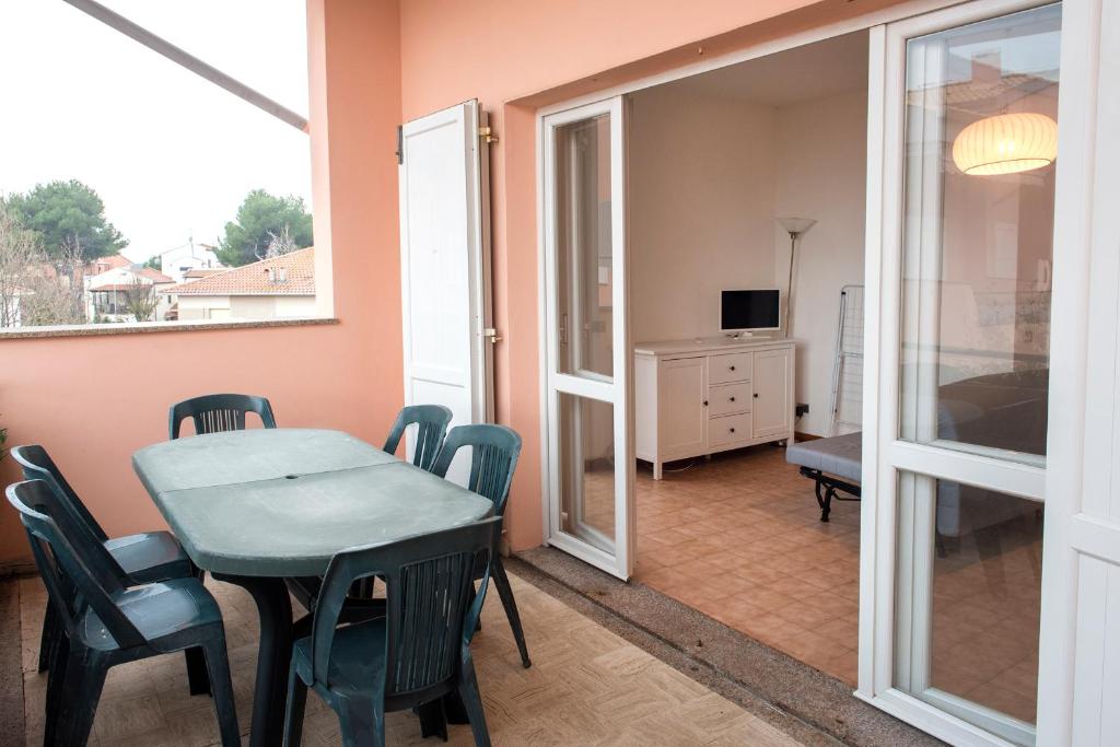 M126 - Marcelli, trilocale fronte mare in residence con piscina - 2