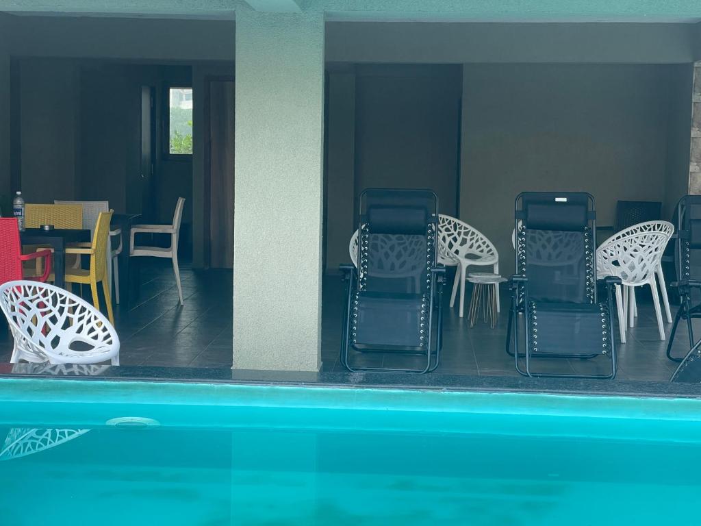 スイミングプール