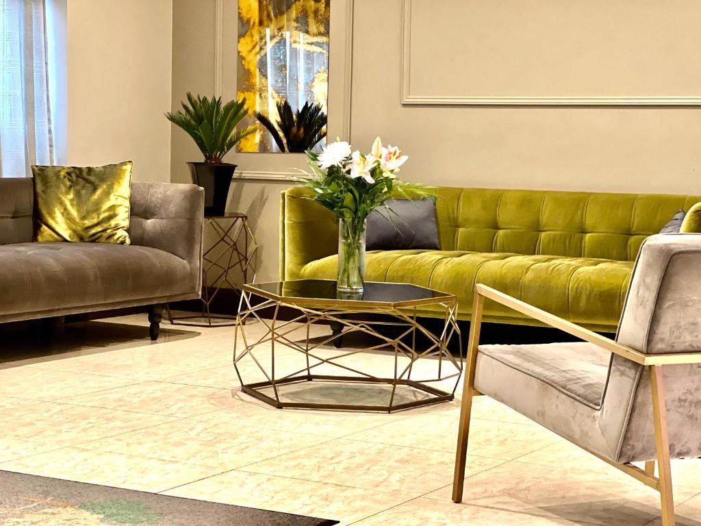 フロント・ロビー