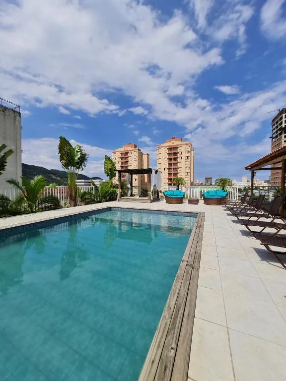 Don Marcos Hotel com Restaurante e Pizzaria，位于瓜鲁雅的酒店