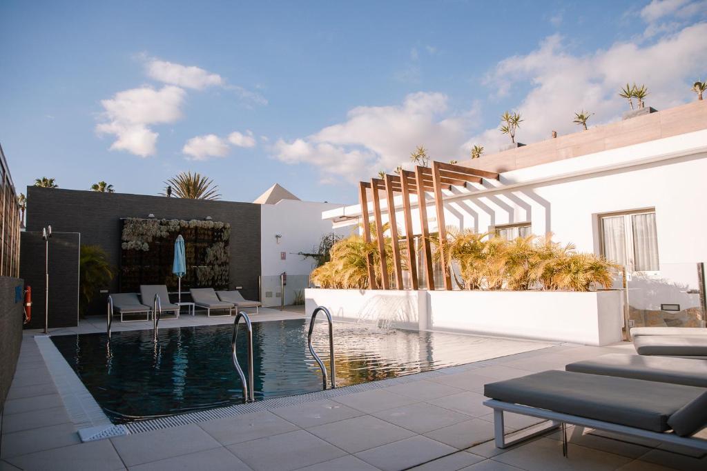 Aevum Resort — Swimming pool in Playa del Ingles, Canary Islands