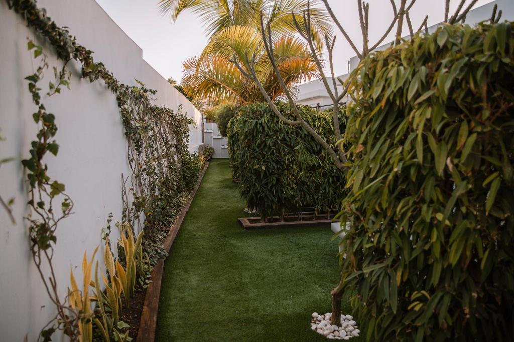 Aevum Resort — Hotel building in Playa del Ingles, Canary Islands