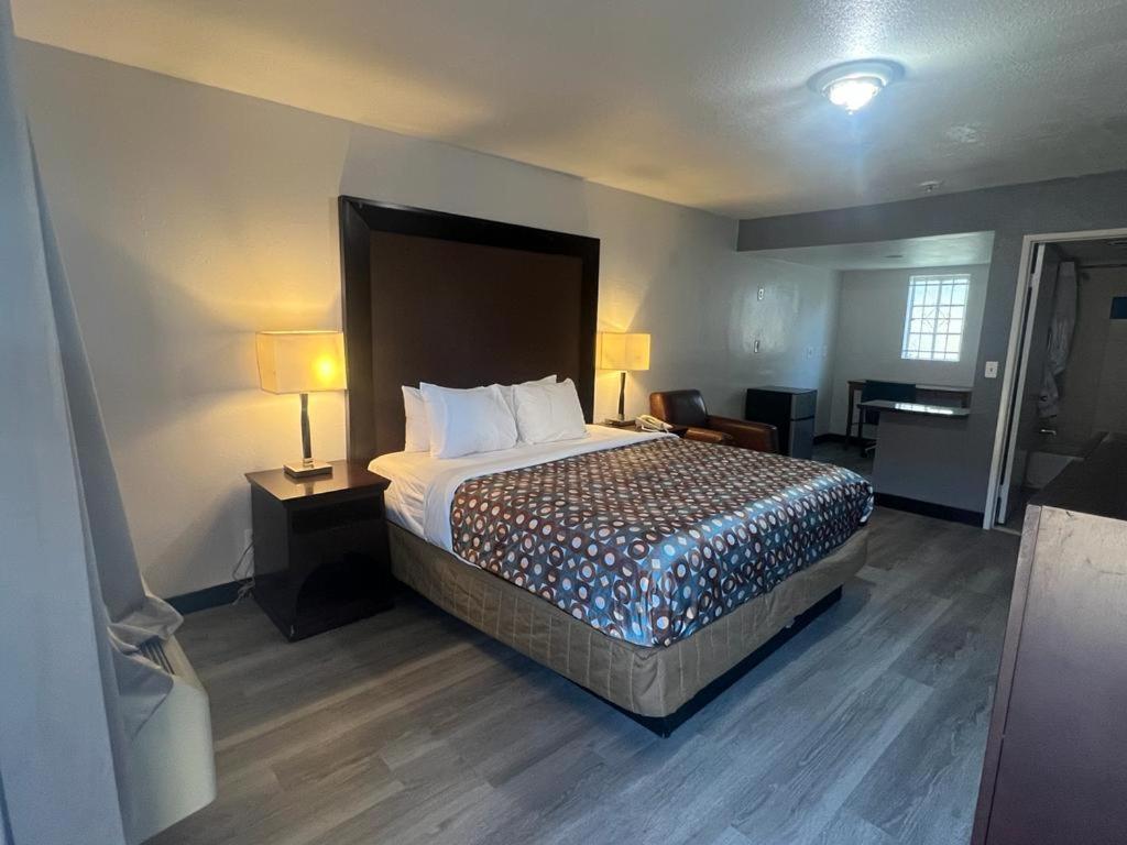King Bed