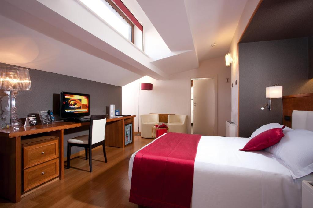 Hotel Nazionale Rome Photo 45