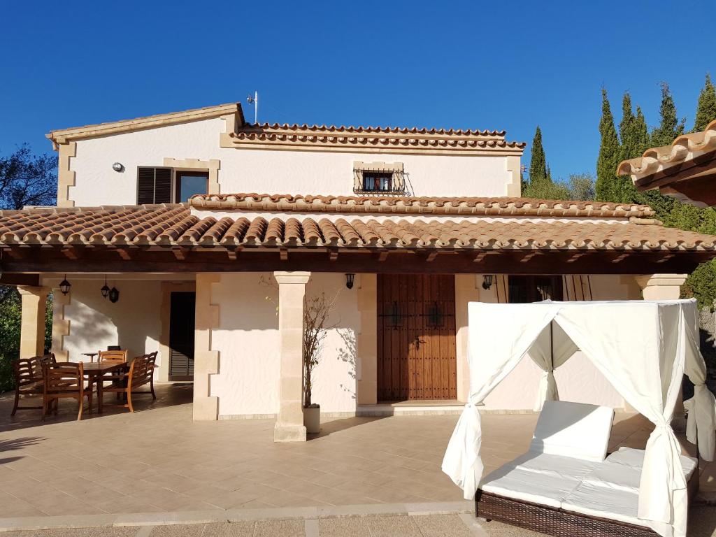 Villa Milagro - 3 bedroom Finca style Villa with Pool near Golf Course/Beaches - Air Cond. - 3