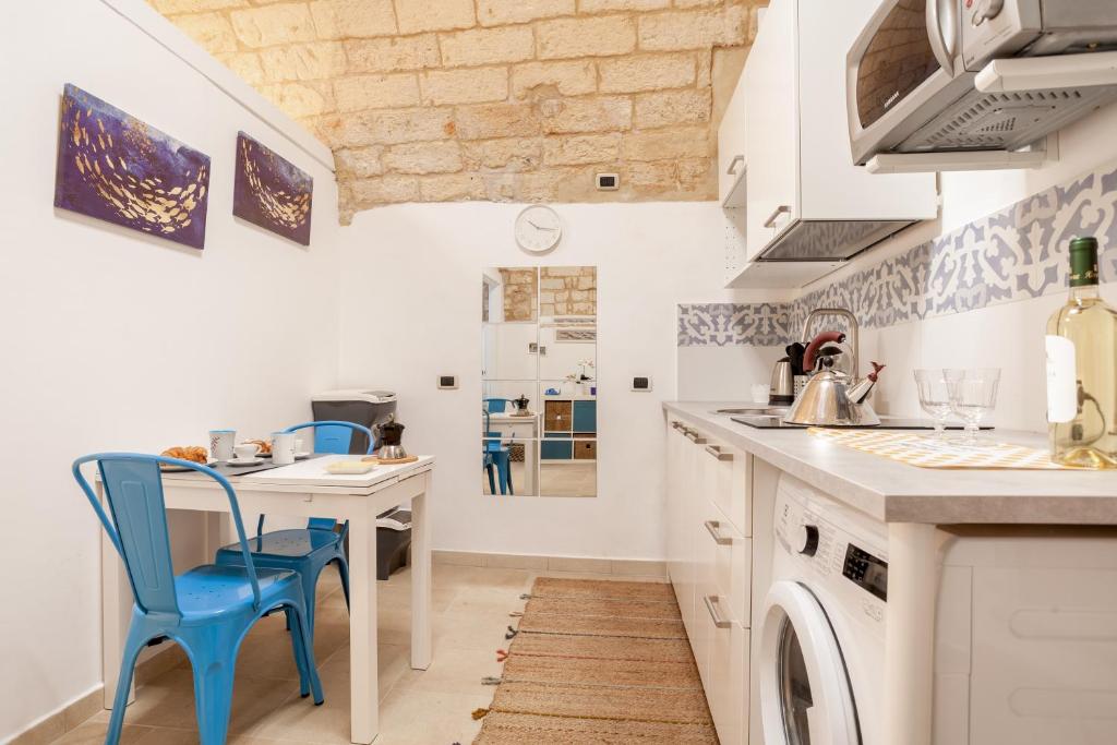 GuestHost - La Casuccia Cosy Flat in Old Center - 4
