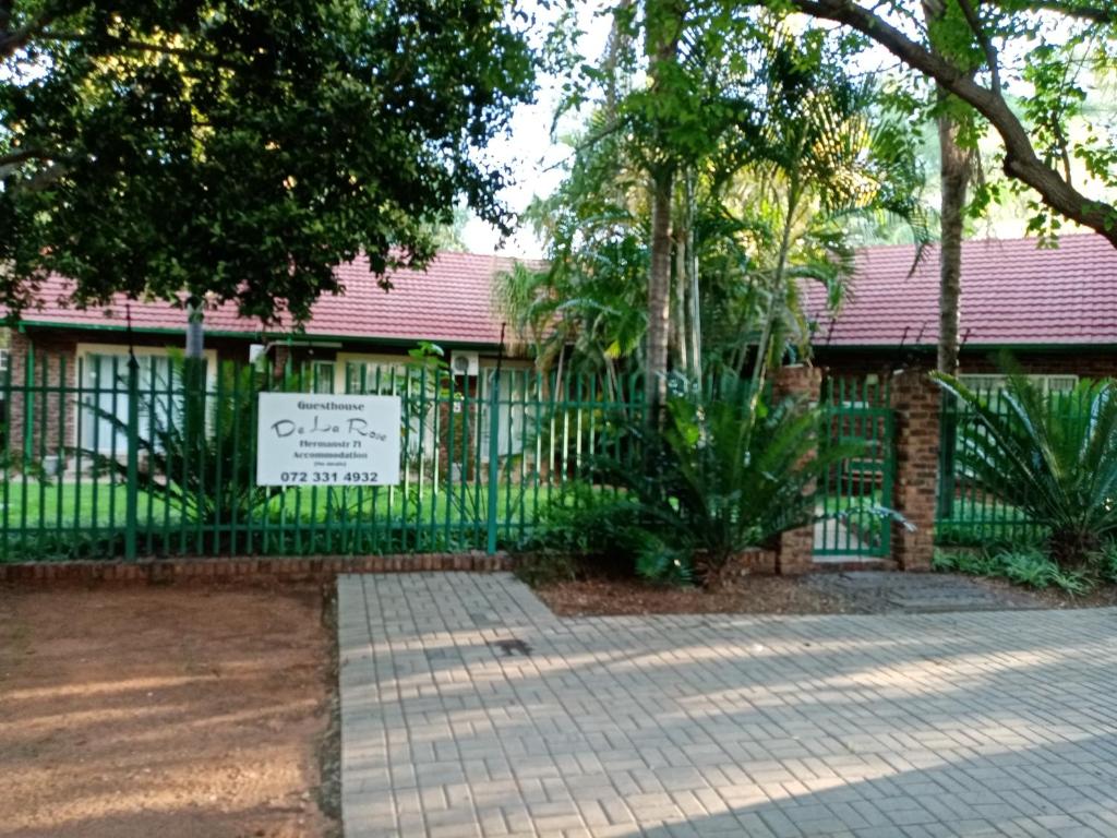 De la Rose Guesthouse photo