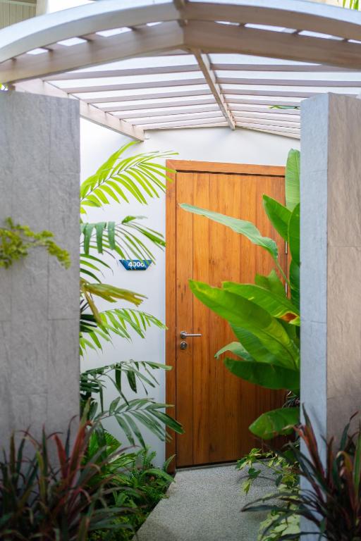Panwaburi Beachfront Resort